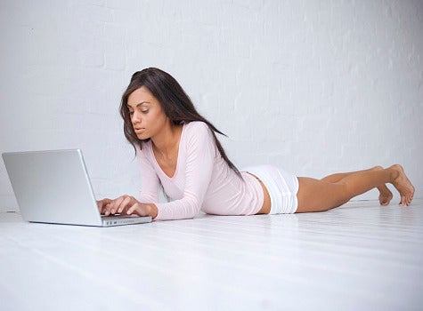 woman_online_laptop.jpg