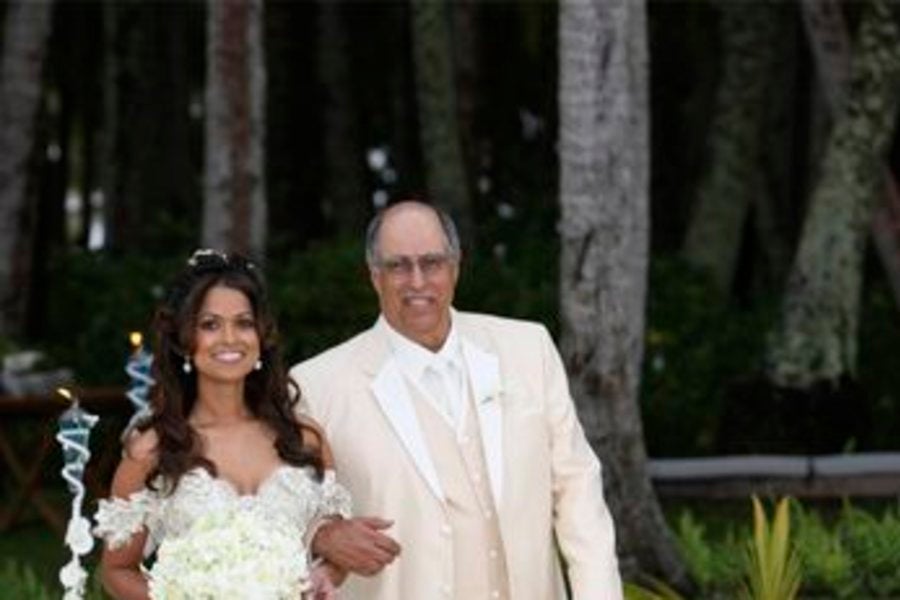 Eddie & Tracey's Gallery Essence(01)