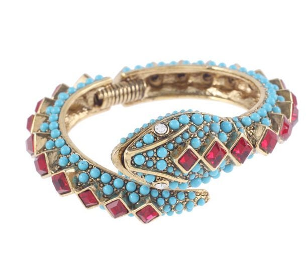 Turquoise Jewelry Adds a Cool Earthiness to Your Look