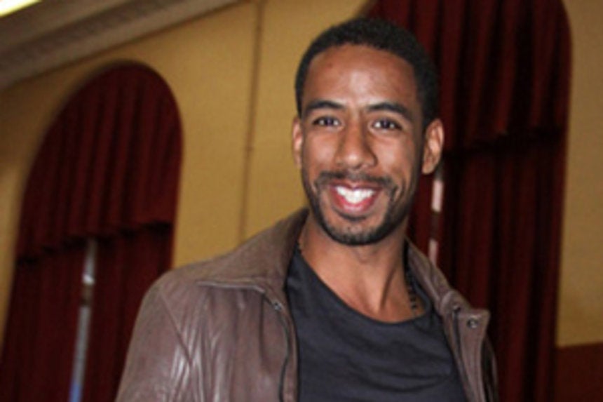 Star Gazing Ryan Leslie is Head of the Class Essence