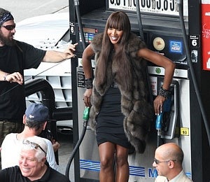 Star Gazing: Naomi Campbell Works a NYC Gas Station
