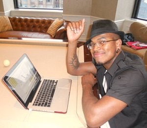 Star Gazing: Ne-Yo's Live Chat with His Fans