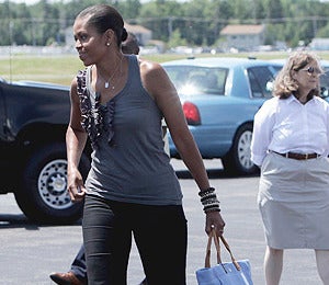 Beauty Beat: Michelle Obama Sports a Green Pedicure