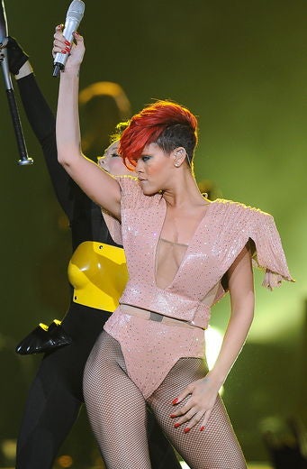 Rihanna Concert Hair