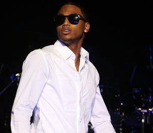 Trey Songz Pulls Ciara on Stage for a Sexy Encounter