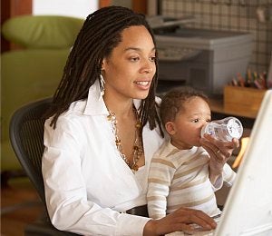 Study: Working Moms Don't Harm Kids Development