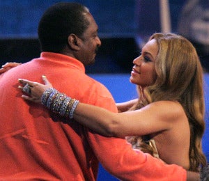 Beyonce and Mathew Knowles Deny Relationship Rift