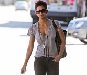 Halle Berry Turns to Mom for Comfort