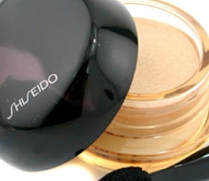 Miracle Worker: Shiseido Hydro-Powder Eyeshadow