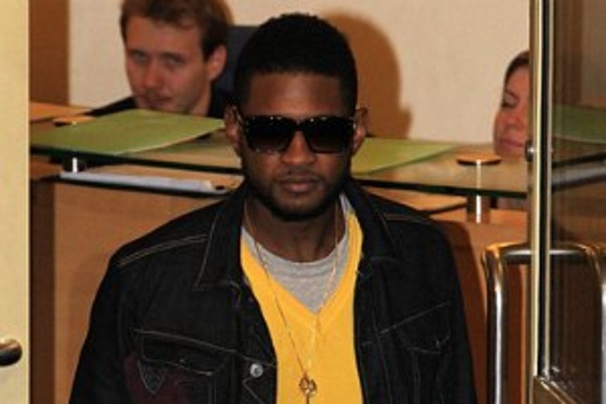 Usher My Divorce is Like Lindsay Lohan's Problems Essence(00)