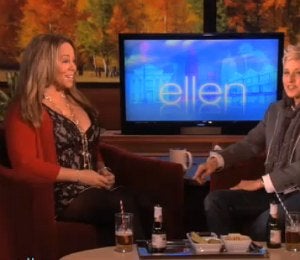 Mariah Carey Shows Off Baby Bump on 'Ellen'