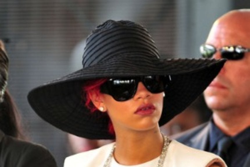 Star Gazing Rihanna Pays Respects To Barbados Pm Essence