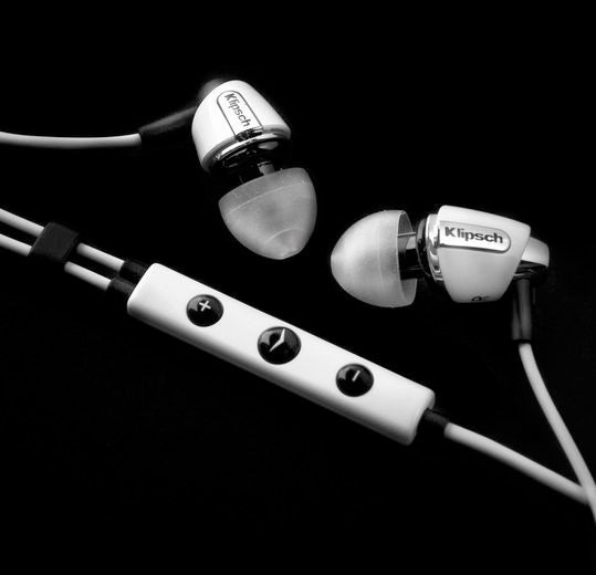 Must-Have Gadgets for the Digital Diva