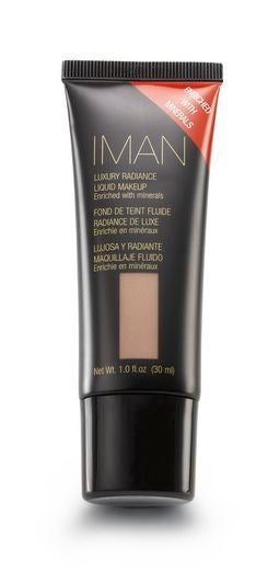 ESSENCE 2011 Beauty Awards: Base