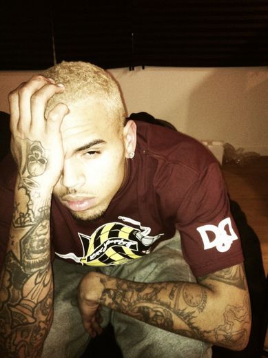 Hair Beat: Chris Brown Goes Platinum