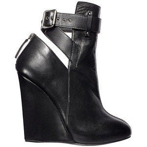The Lust List: Sexy Spring Boots