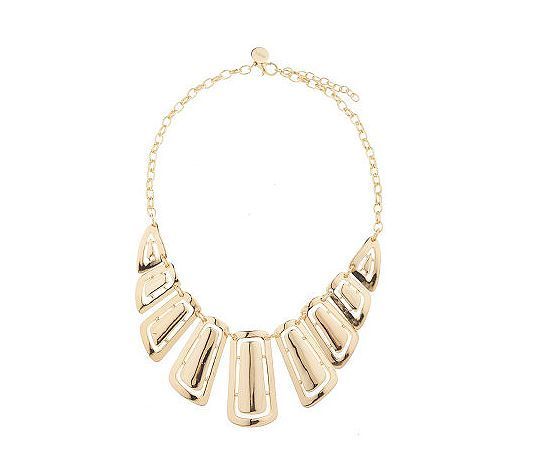 First Lady Style: Statement Necklaces