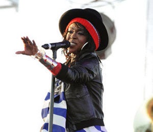 Lauryn Hill Adds 12 Shows to ‘Moving Target’ Tour