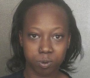 Florida Woman Steals $1600, Hides It in Her Weave