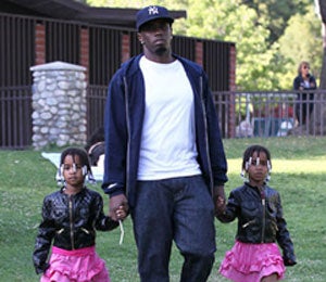 Star Gazing: Diddy Has a Playdate with Twin Daughters