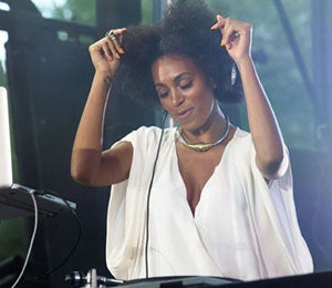 Star Gazing: Solange Spins at a Fab NYC Party