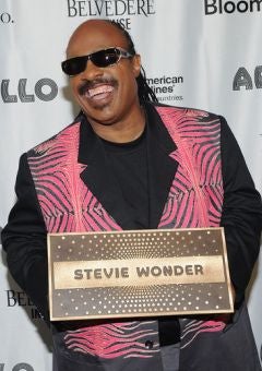 Stevie Wonder Honored by the Apollo