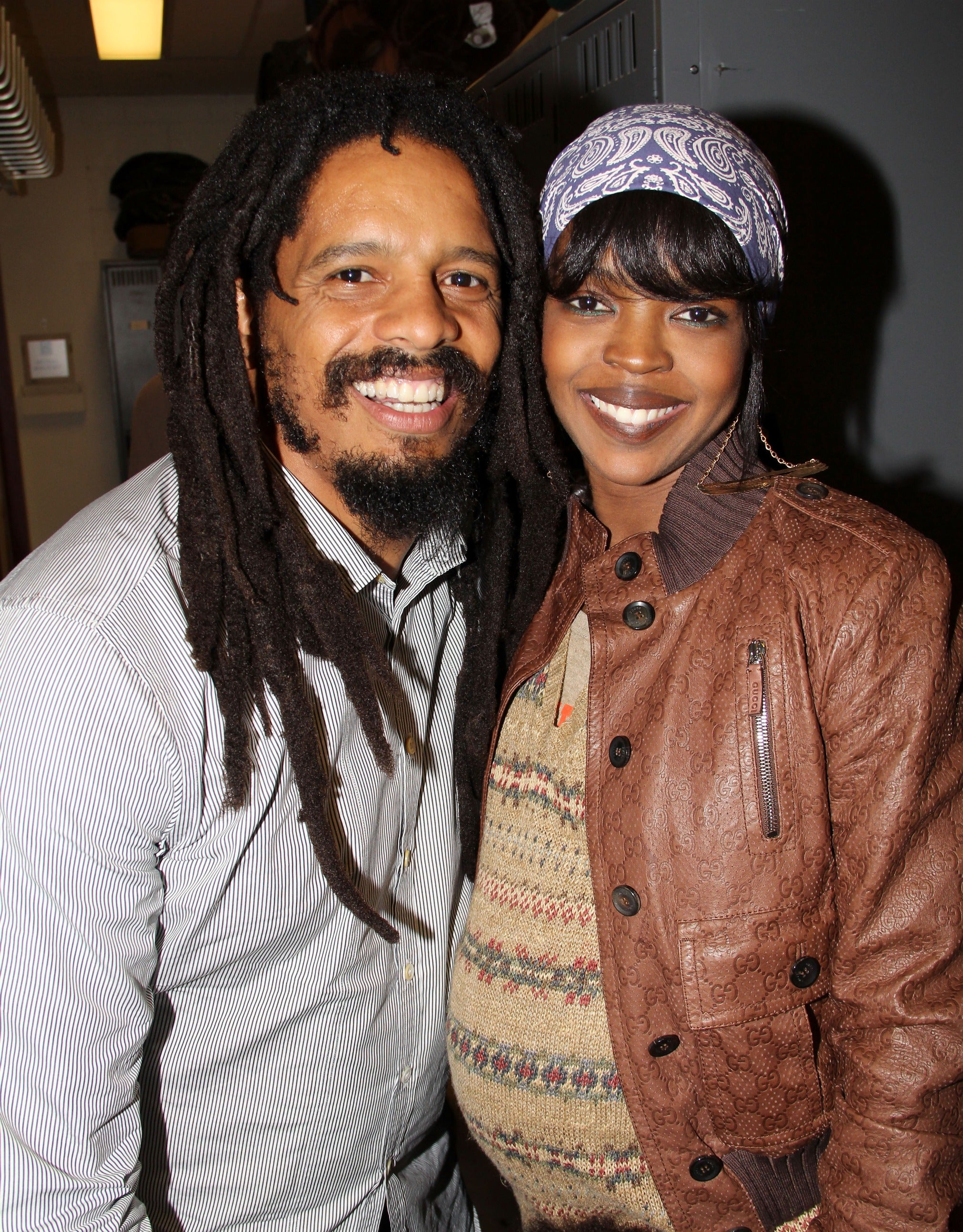 Lauryn Hill Shows Off Baby Bump