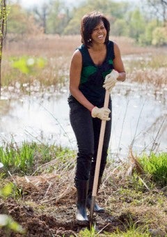 Mrs. O Builds Home on 'Makeover'