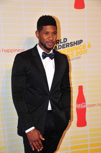Usher Hosts Youth in ATL