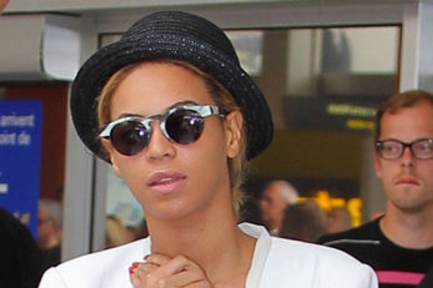 Celebs Wearing Fedoras Essence