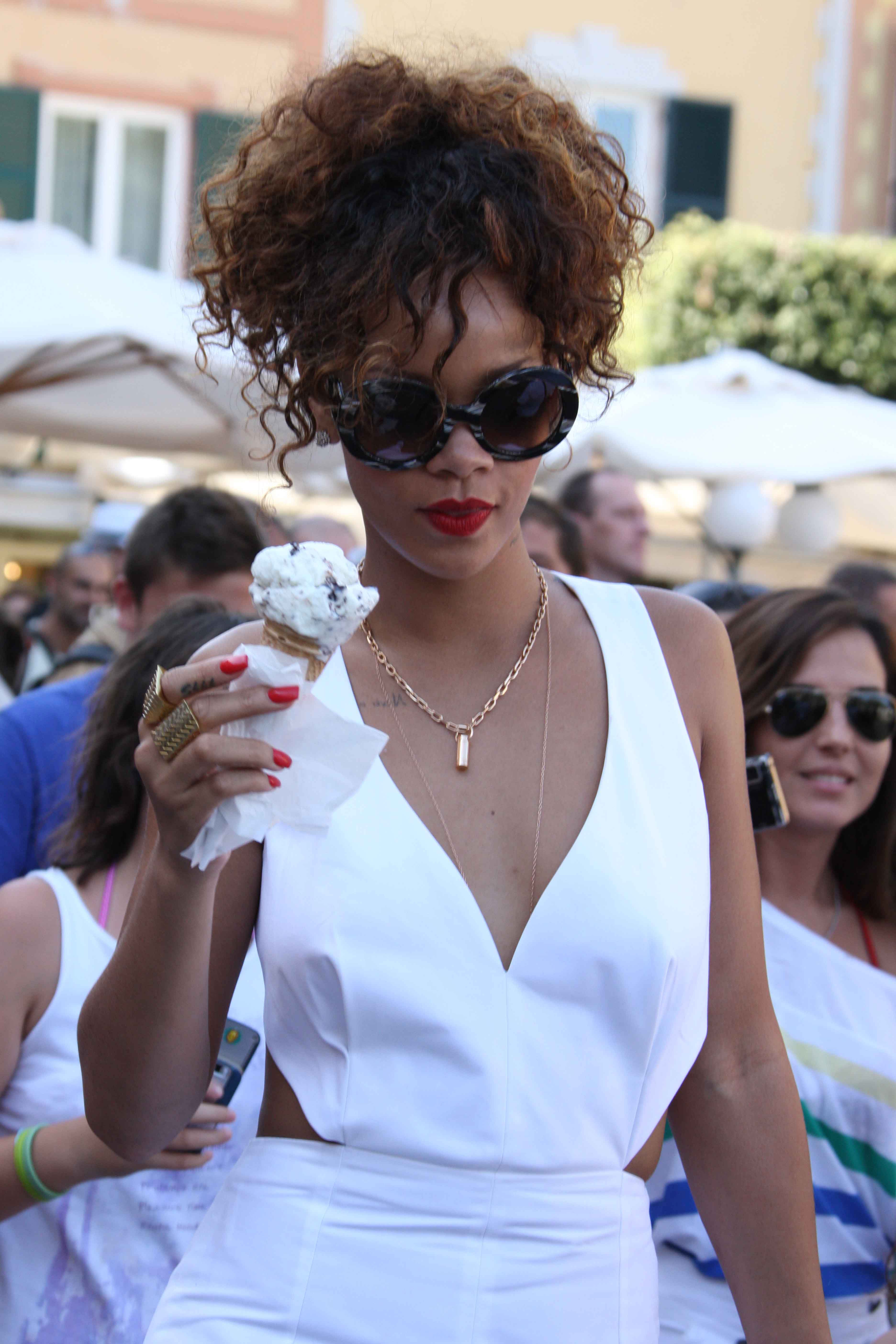 Rihanna’s Sizzling Summer Vacation