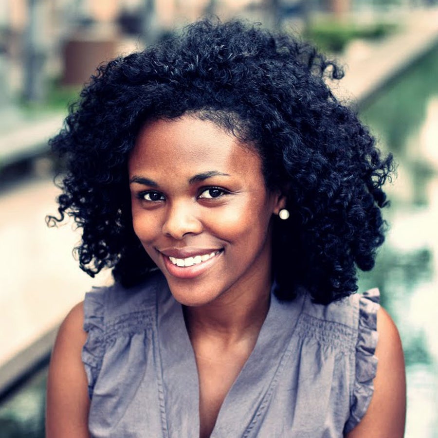 Blogger Profile Nikki Walton of Essence