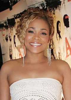 EXCLUSIVE: T-Boz Confirms Considering a Left Eye Hologram