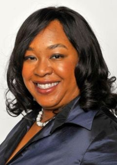 Shonda Rhimes to Film First Episode of New Drama Series