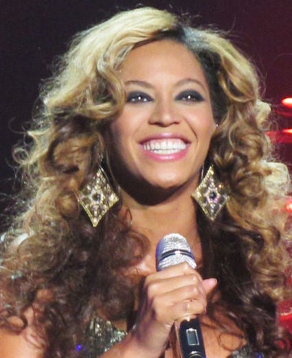 2011: Beyonce's Best Beauty Looks
