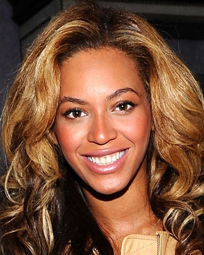 2011: Beyonce's Best Beauty Looks
