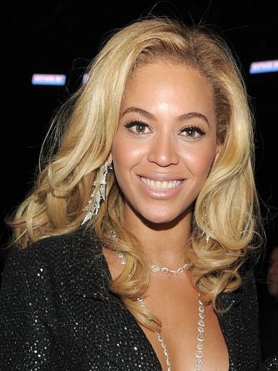2011: Beyonce's Best Beauty Looks