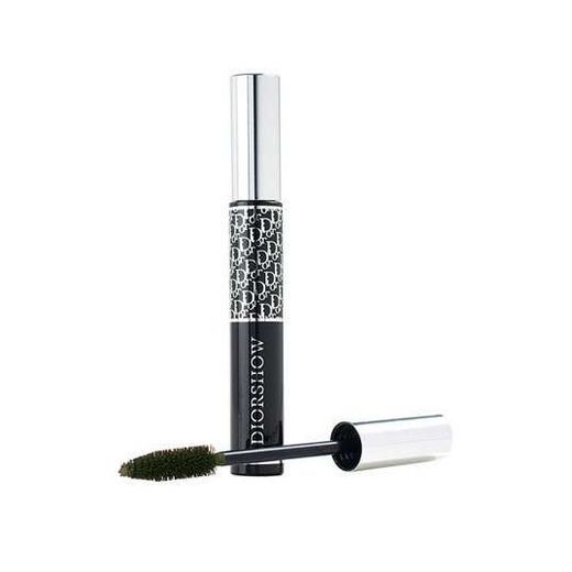 Miracle Workers: Products & Tools for Long, Lush Lashes