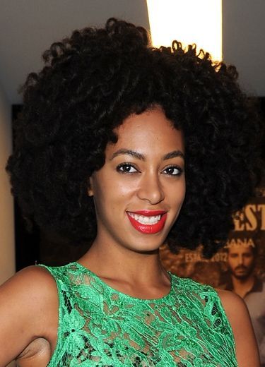 Celeb Beauty: Solange's Bright Lip Hues