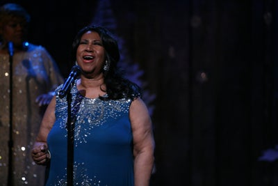 Must-See: Watch Aretha Franklin Pay Tribute to Whitney Houston