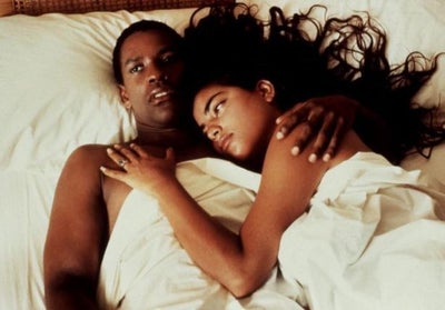 14 Classic Date Night Movies to Set the Mood