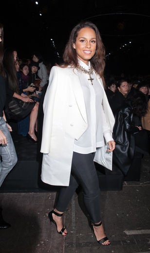 Look For Less: Alicia Keys' Parisian Chic