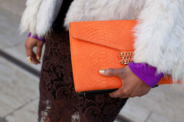 Accessories Street Style: Bright Bags
