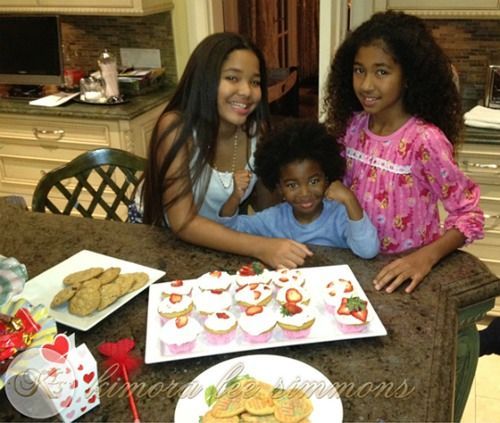 25 Cutest Candid Celeb Family Moments