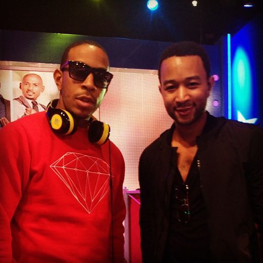 Celeb Cam: Twitter Pictures of the Week 4.26.12