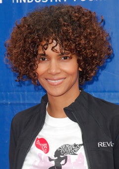 Look of the Day: Halle’s New Curly Bob