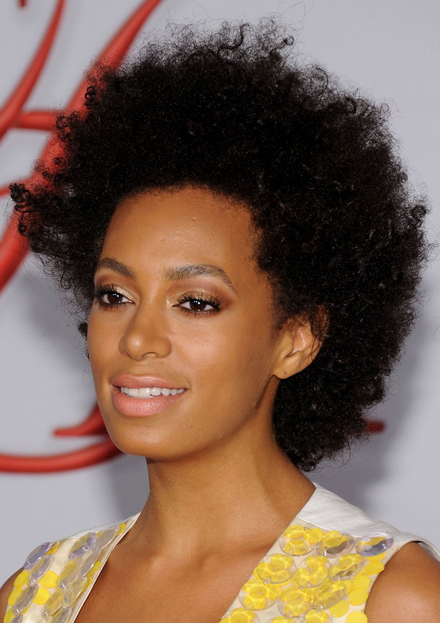 Solange Addresses 'Natural Hair Police,' Says Hair is Not Important