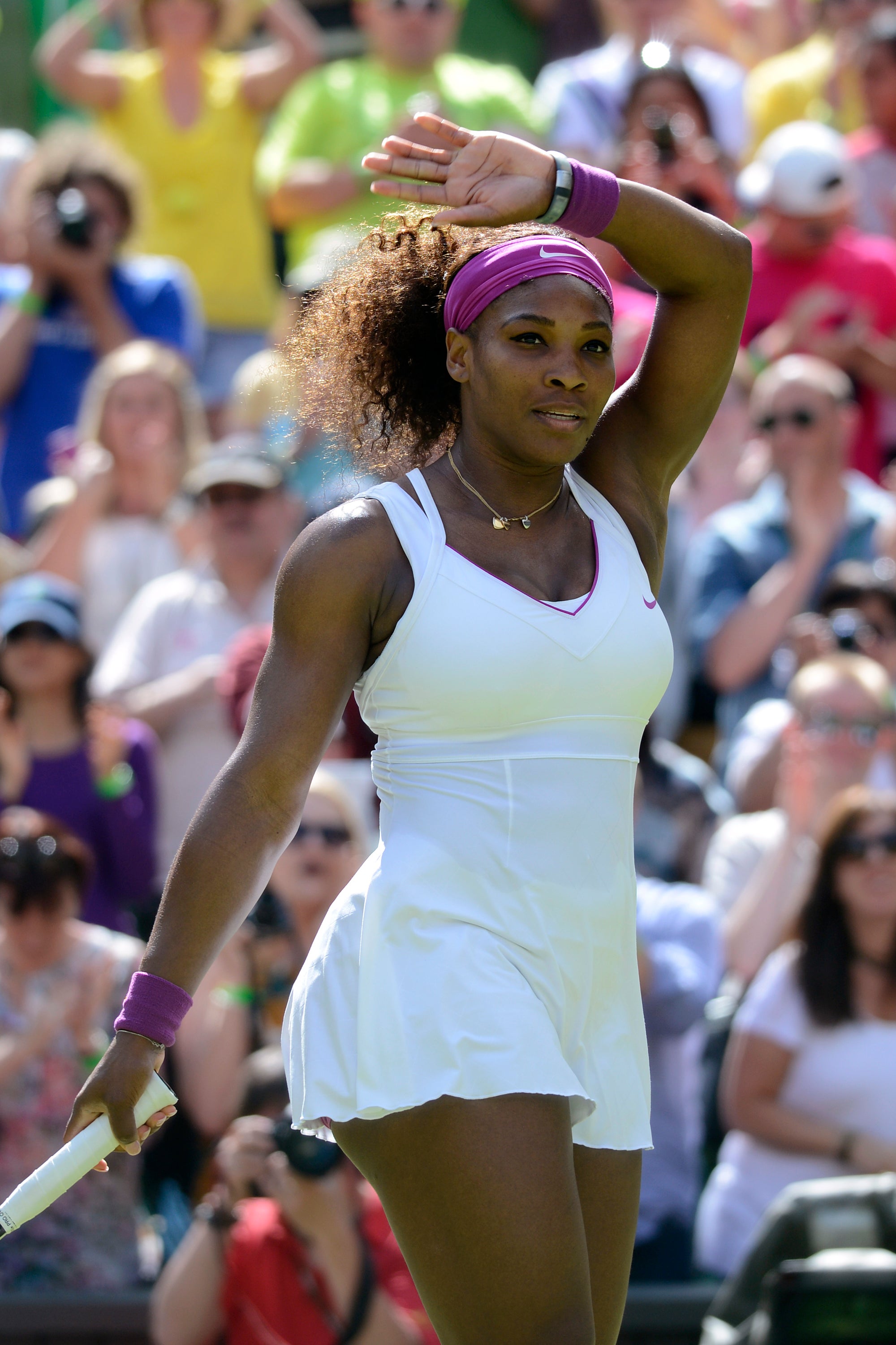 Serena Williams Advances to Wimbledon Quarterfinals