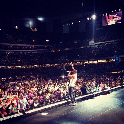 Celebrity Twitpics from the ESSENCE Music Festival