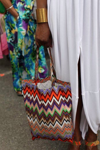 Accessories Street Style: Pattern Power